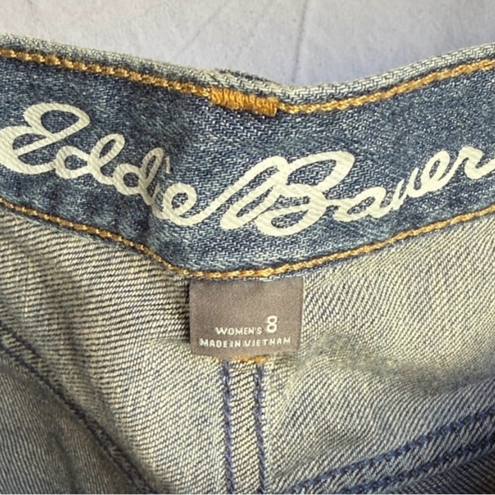 Eddie Bauer Light Blue Boyfriend Mid-Rise Denim Shorts 8 - Picture 2 of 5